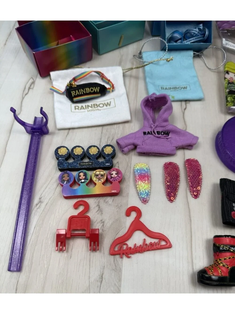 19pc Lot MGA Rainbow High Accessory & Toy Lot Shoes Belt Bag Skirt Stand Purse